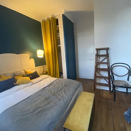 B&B Bleue Et Or 16m2 Dans 100m2 Centre