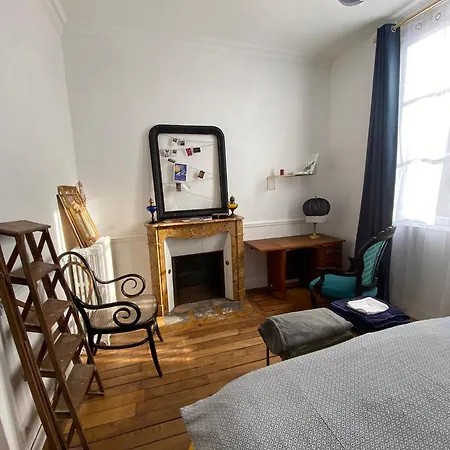 B&B Bleue Et Or 16m2 Dans 100m2 Centre *